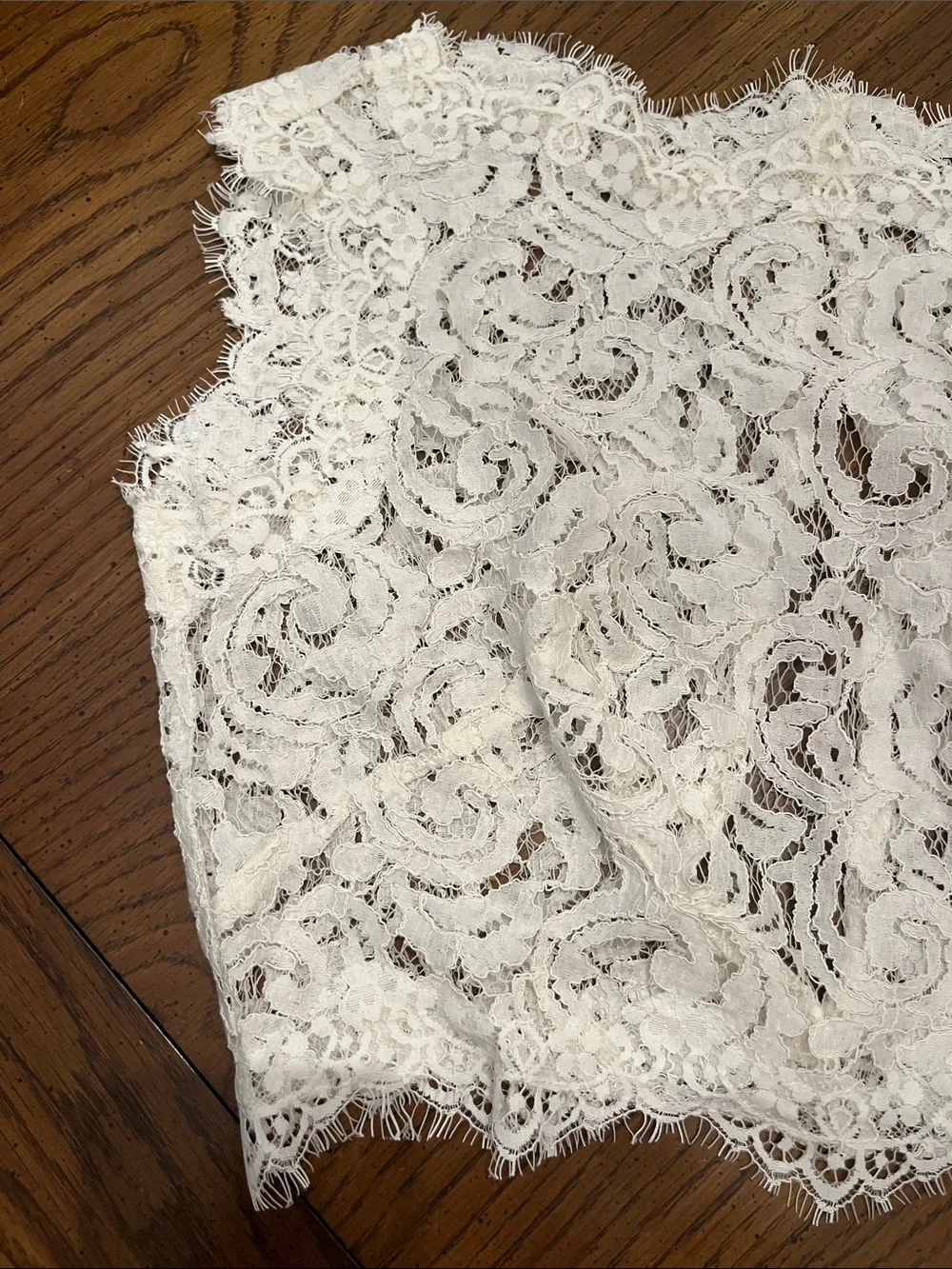 Tadashi Shoji lace crop top, size small - Picture 2 of 11